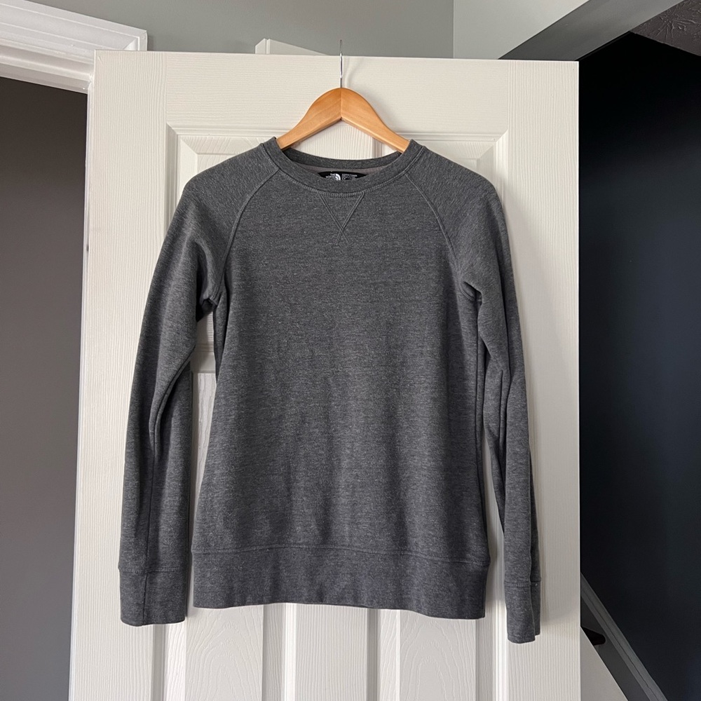 The North Face Gray Crewneck Sweatshirt | Size Small | Women’s Pullover Fleece